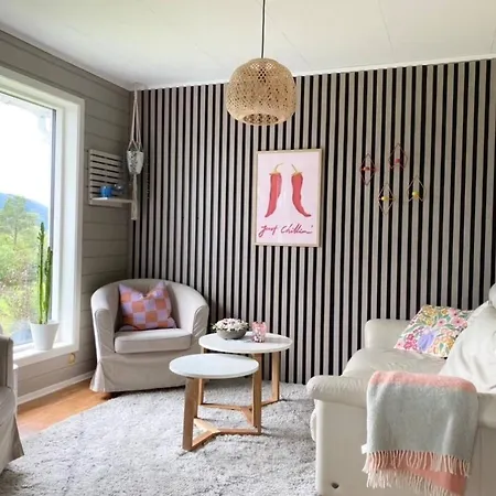 펜션 Fjordheart Srbvg 1 Hyllestad